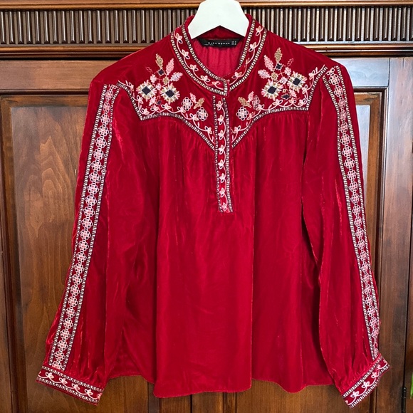 Zara woman Red Velvet embroidered tunic Opulent Holiday - Picture 1 of 14